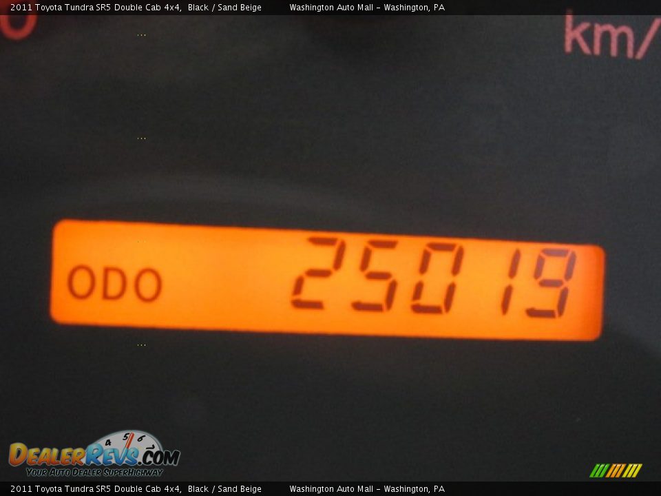 2011 Toyota Tundra SR5 Double Cab 4x4 Black / Sand Beige Photo #20