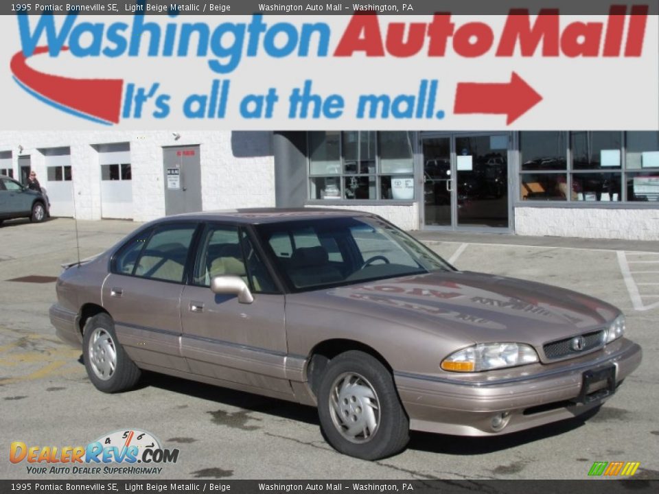 1995 Pontiac Bonneville SE Light Beige Metallic / Beige Photo #1