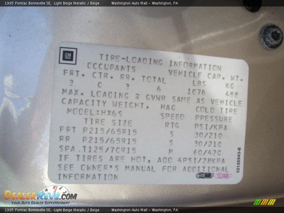 1995 Pontiac Bonneville SE Light Beige Metallic / Beige Photo #19