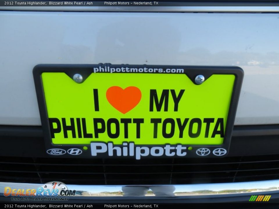 2012 Toyota Highlander Blizzard White Pearl / Ash Photo #11