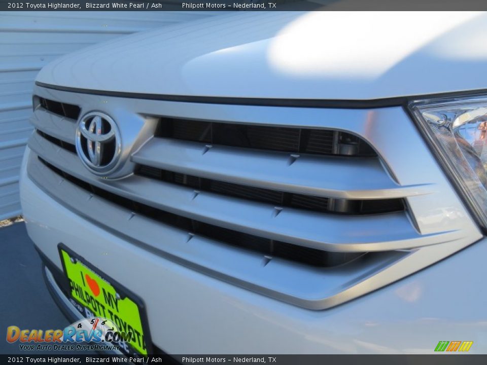 2012 Toyota Highlander Blizzard White Pearl / Ash Photo #12