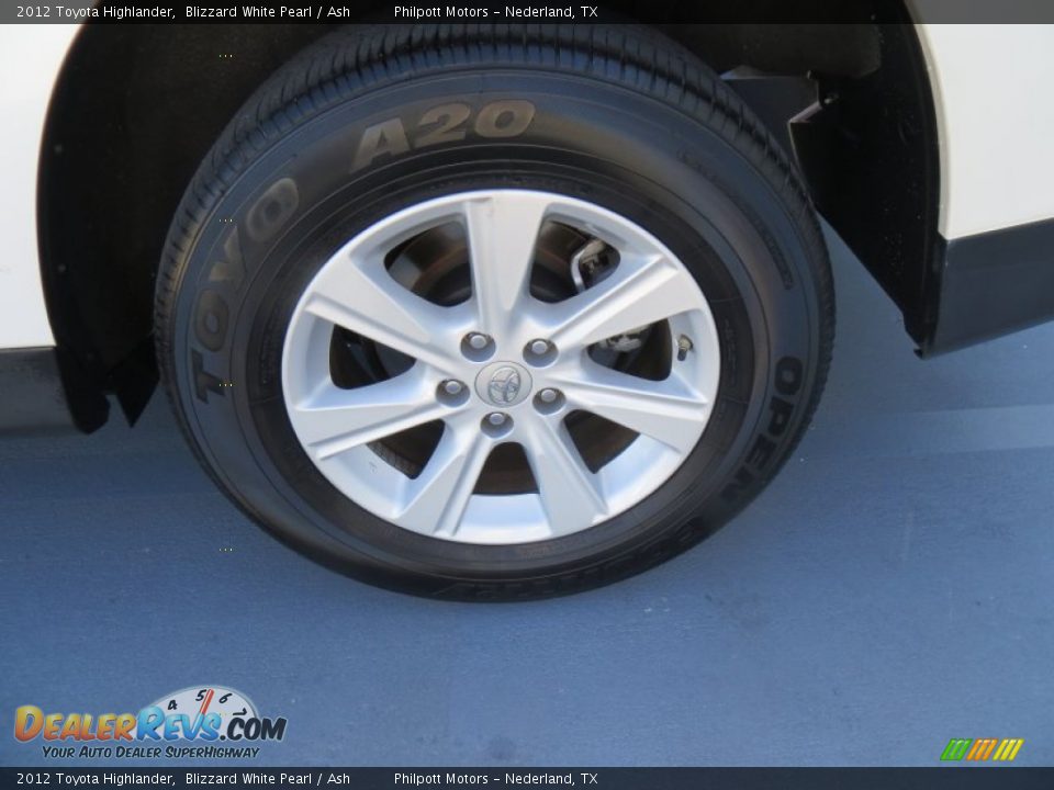 2012 Toyota Highlander Blizzard White Pearl / Ash Photo #14