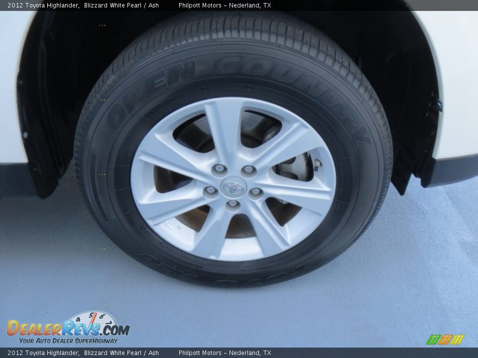 2012 Toyota Highlander Blizzard White Pearl / Ash Photo #16