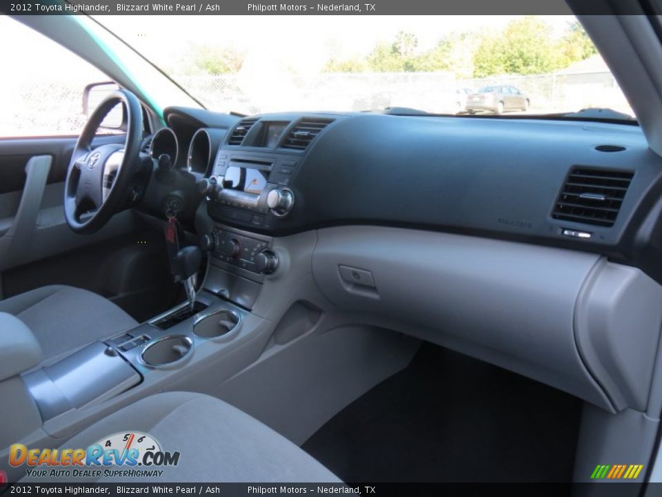 2012 Toyota Highlander Blizzard White Pearl / Ash Photo #21