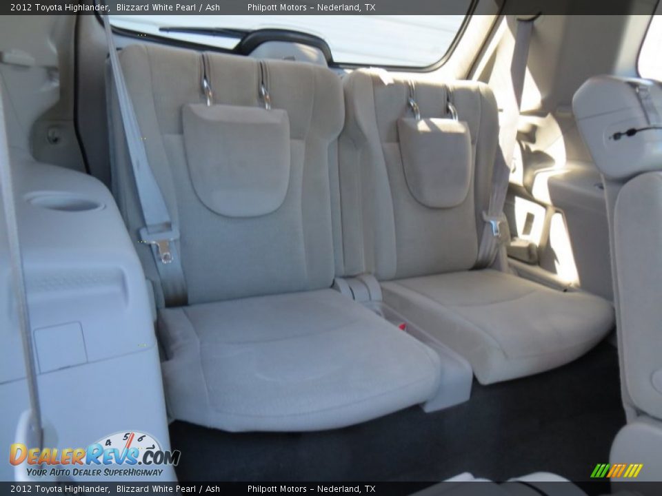 2012 Toyota Highlander Blizzard White Pearl / Ash Photo #26