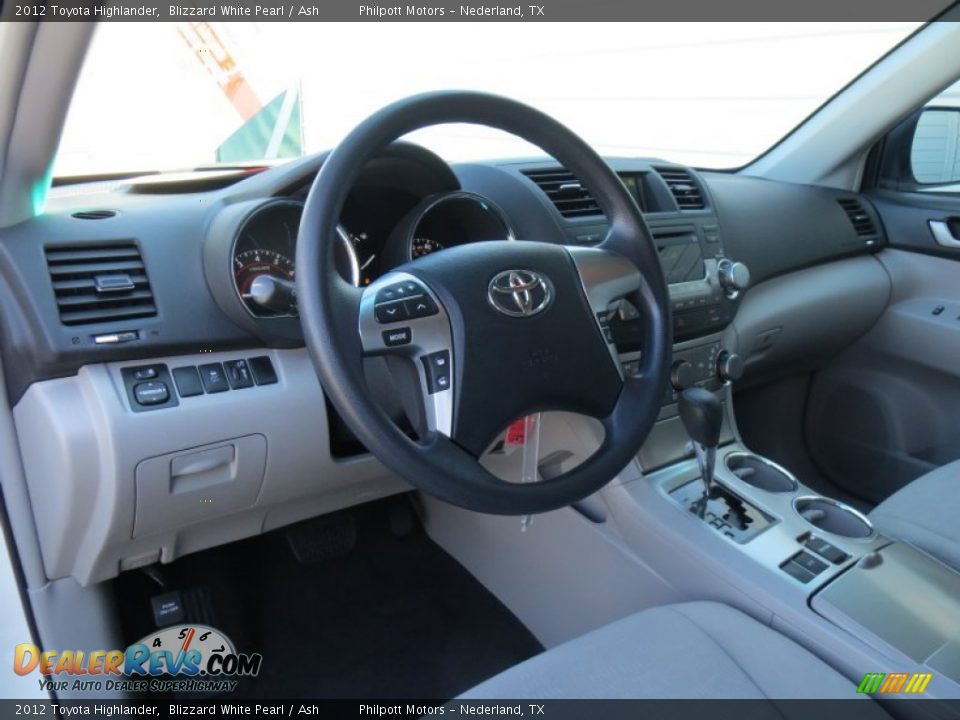 2012 Toyota Highlander Blizzard White Pearl / Ash Photo #35
