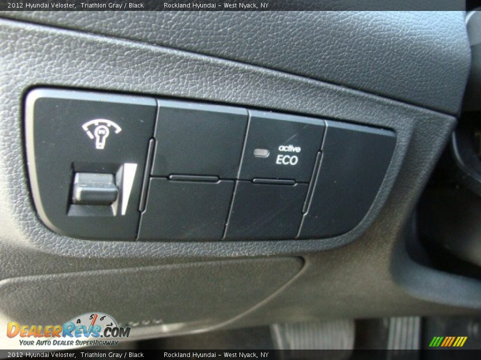 2012 Hyundai Veloster Triathlon Gray / Black Photo #11