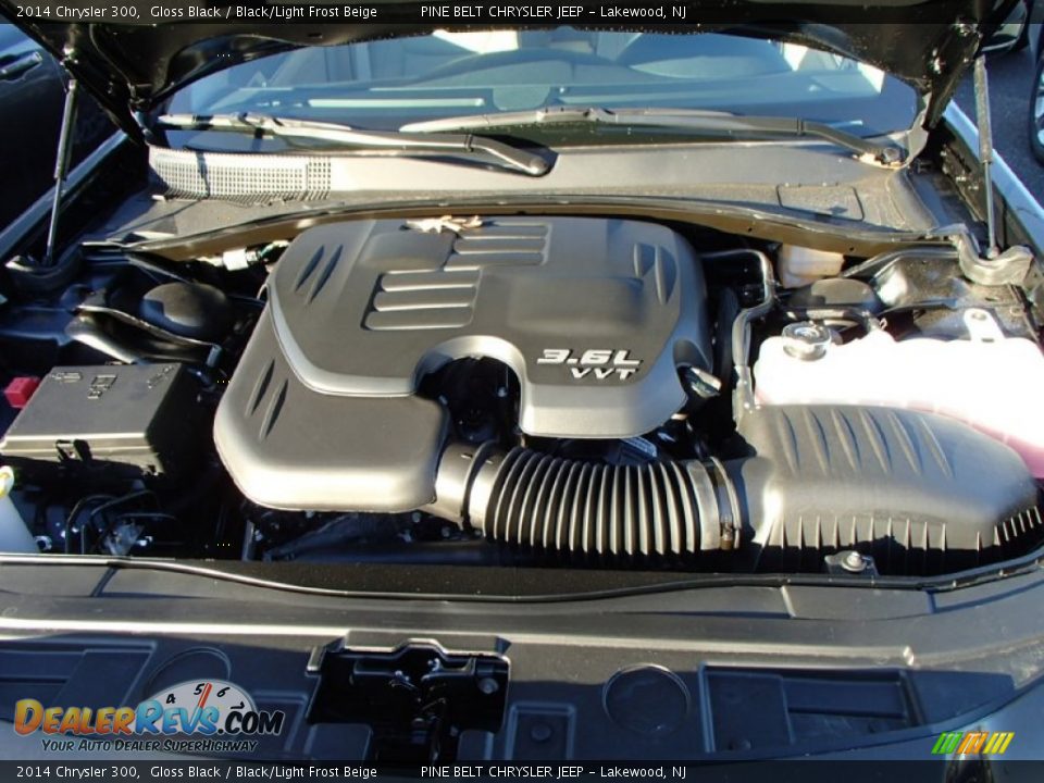 2014 Chrysler 300 Gloss Black / Black/Light Frost Beige Photo #10