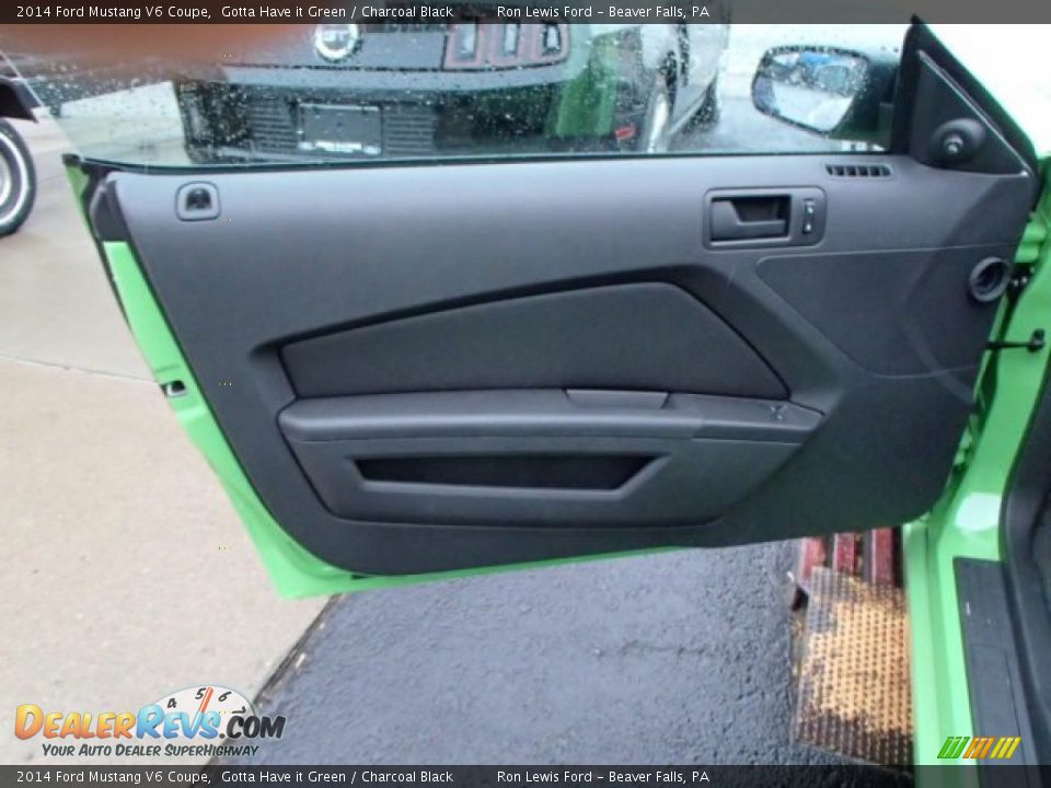 Door Panel of 2014 Ford Mustang V6 Coupe Photo #13