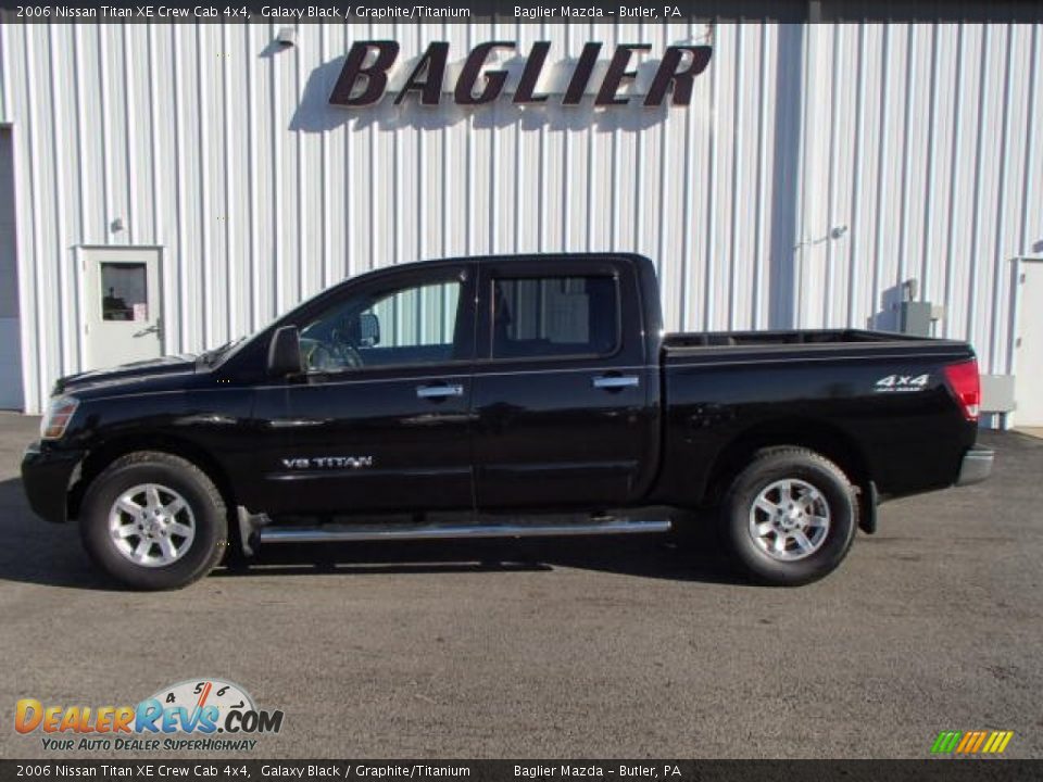 2006 Nissan Titan XE Crew Cab 4x4 Galaxy Black / Graphite/Titanium Photo #1