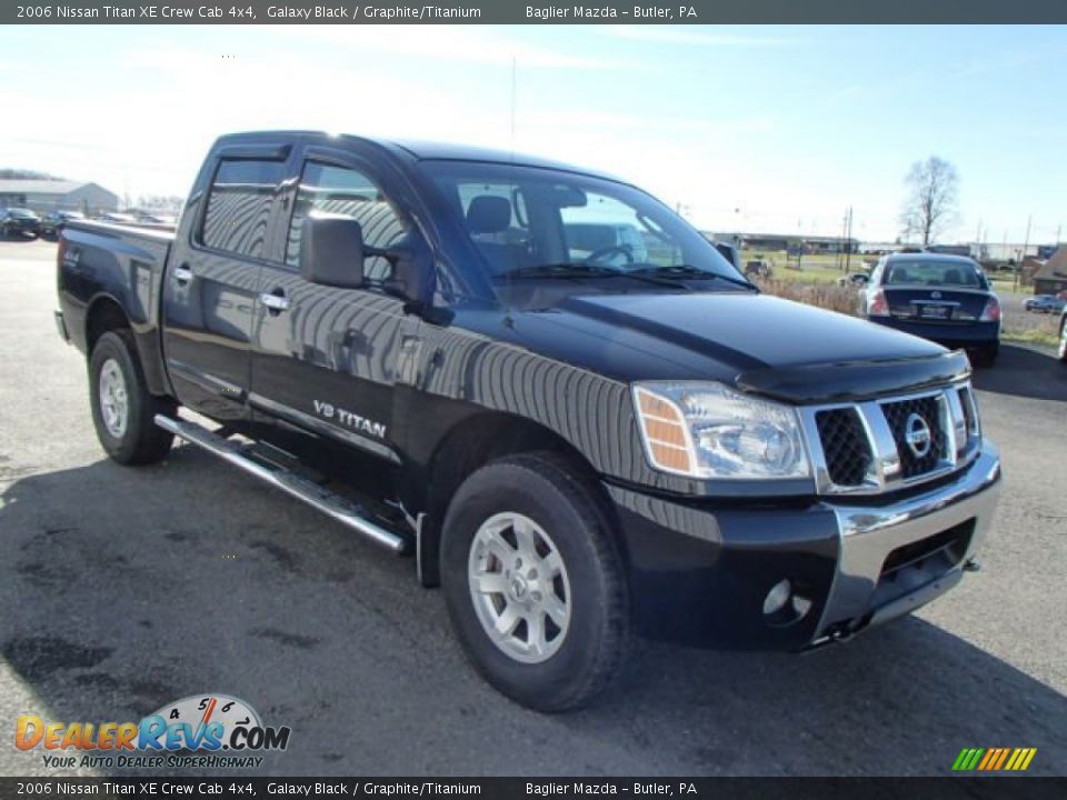 2006 Nissan Titan XE Crew Cab 4x4 Galaxy Black / Graphite/Titanium Photo #4