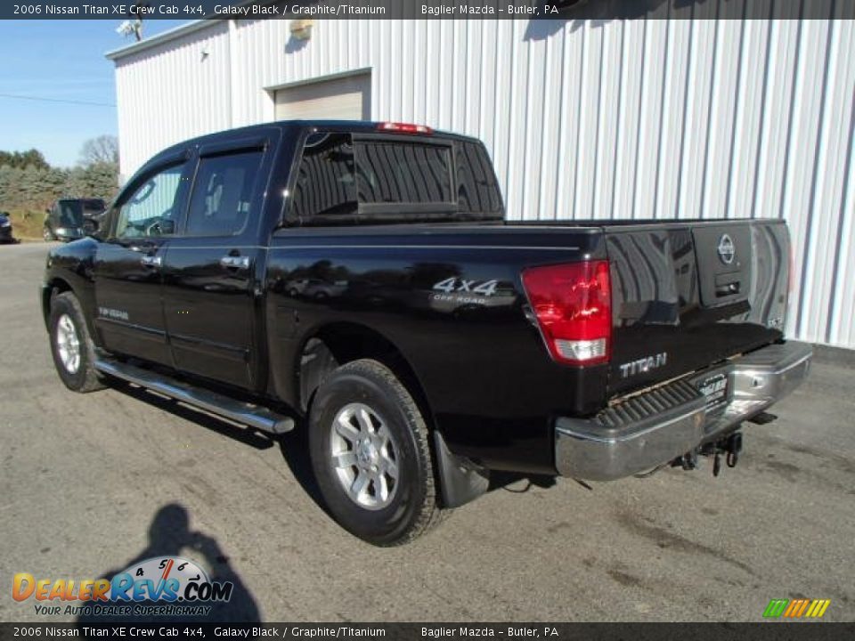 2006 Nissan Titan XE Crew Cab 4x4 Galaxy Black / Graphite/Titanium Photo #7