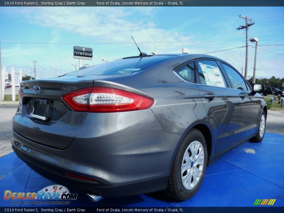 2014 Ford Fusion S Sterling Gray / Earth Gray Photo #3