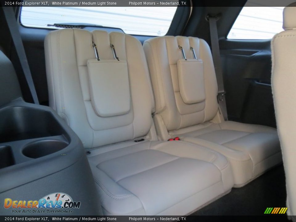 2014 Ford Explorer XLT White Platinum / Medium Light Stone Photo #24