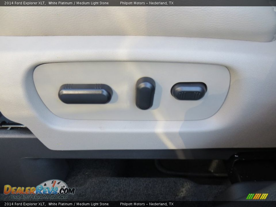2014 Ford Explorer XLT White Platinum / Medium Light Stone Photo #33