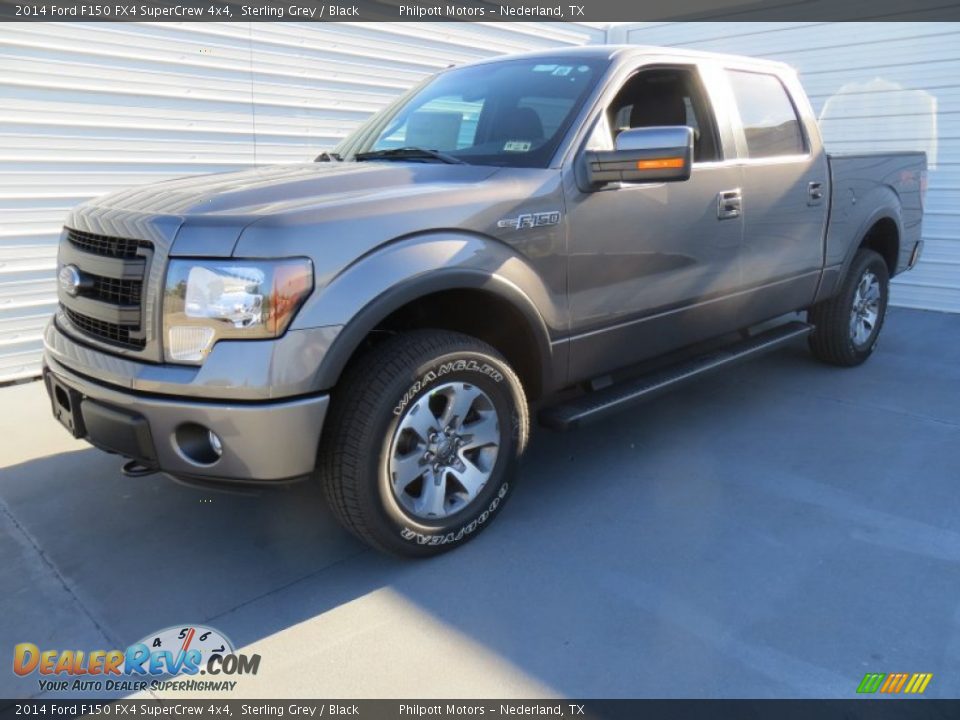 Front 3/4 View of 2014 Ford F150 FX4 SuperCrew 4x4 Photo #7