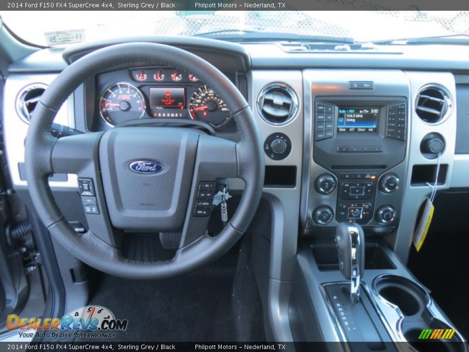 Dashboard of 2014 Ford F150 FX4 SuperCrew 4x4 Photo #33