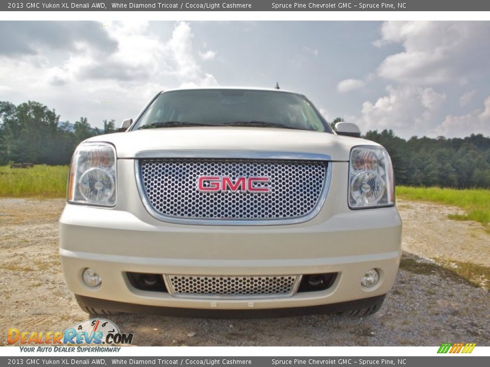 2013 GMC Yukon XL Denali AWD White Diamond Tricoat / Cocoa/Light Cashmere Photo #3