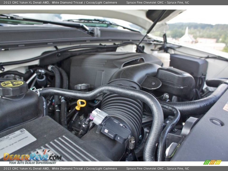 2013 GMC Yukon XL Denali AWD White Diamond Tricoat / Cocoa/Light Cashmere Photo #6