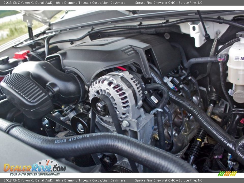 2013 GMC Yukon XL Denali AWD White Diamond Tricoat / Cocoa/Light Cashmere Photo #7
