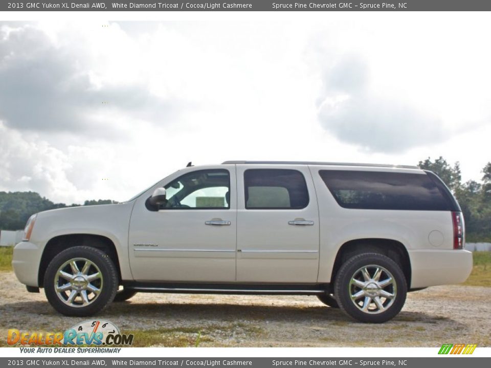2013 GMC Yukon XL Denali AWD White Diamond Tricoat / Cocoa/Light Cashmere Photo #12