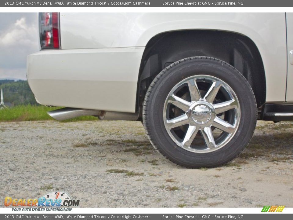 2013 GMC Yukon XL Denali AWD White Diamond Tricoat / Cocoa/Light Cashmere Photo #14