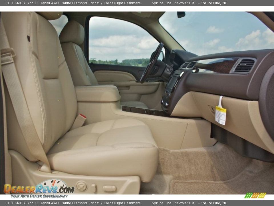 2013 GMC Yukon XL Denali AWD White Diamond Tricoat / Cocoa/Light Cashmere Photo #22