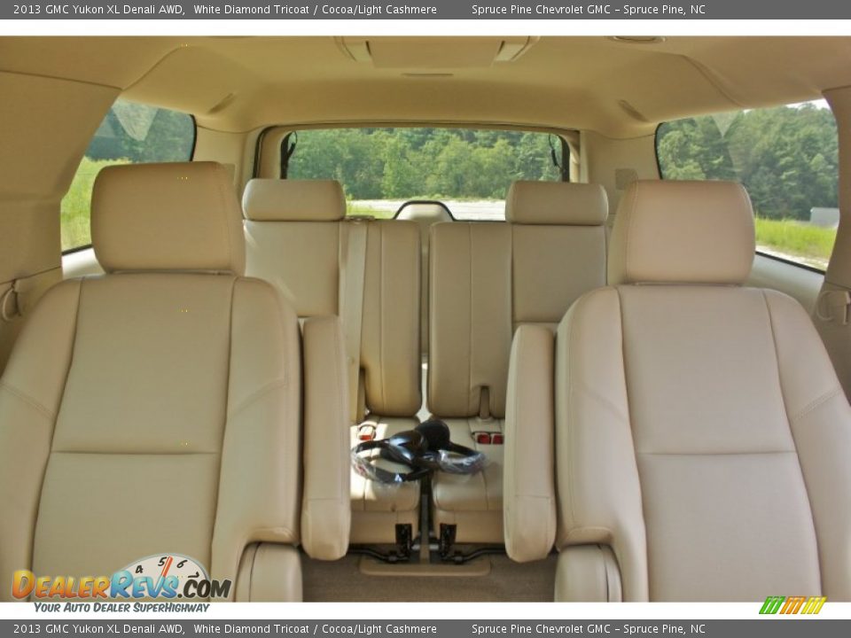 2013 GMC Yukon XL Denali AWD White Diamond Tricoat / Cocoa/Light Cashmere Photo #25
