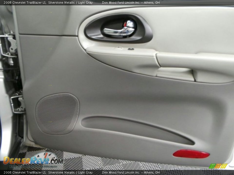 2008 Chevrolet TrailBlazer LS Silverstone Metallic / Light Gray Photo #16