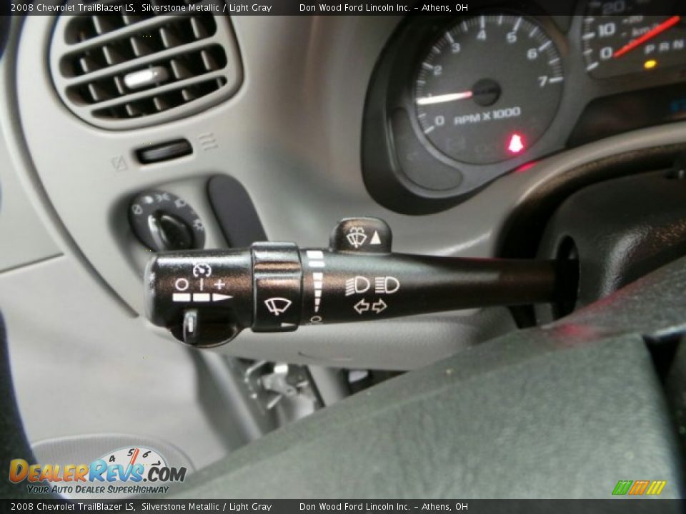2008 Chevrolet TrailBlazer LS Silverstone Metallic / Light Gray Photo #18