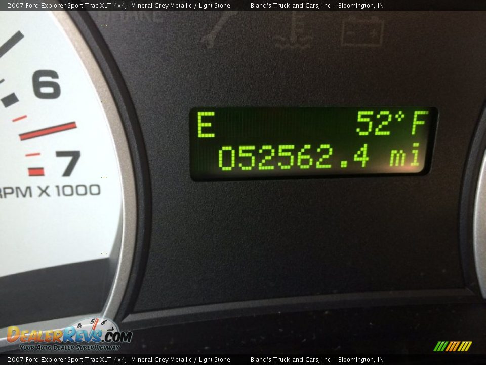 2007 Ford Explorer Sport Trac XLT 4x4 Mineral Grey Metallic / Light Stone Photo #12