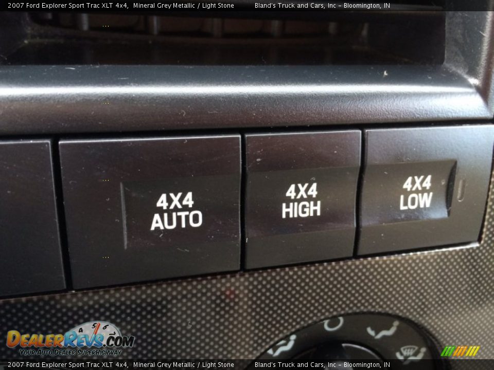 2007 Ford Explorer Sport Trac XLT 4x4 Mineral Grey Metallic / Light Stone Photo #15