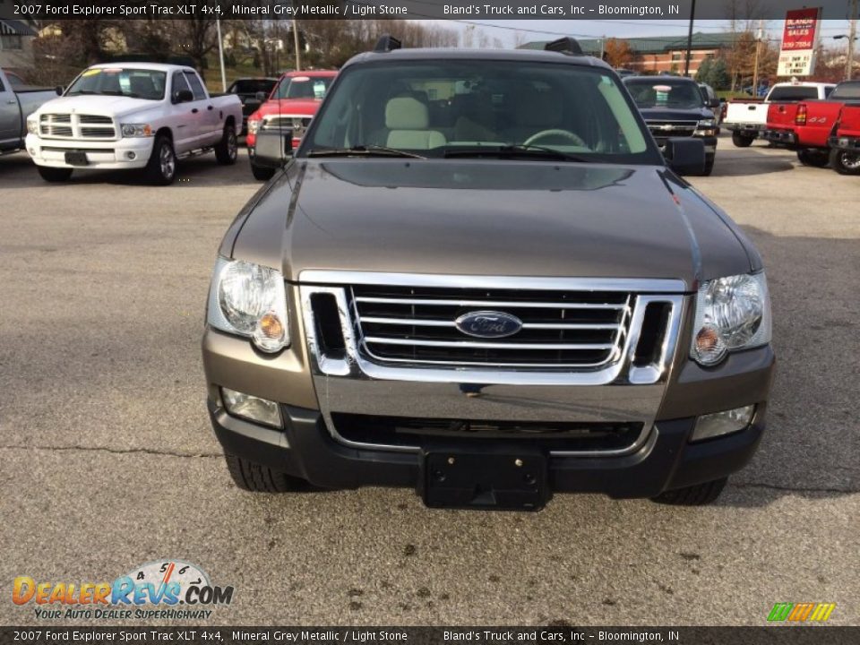 2007 Ford Explorer Sport Trac XLT 4x4 Mineral Grey Metallic / Light Stone Photo #34