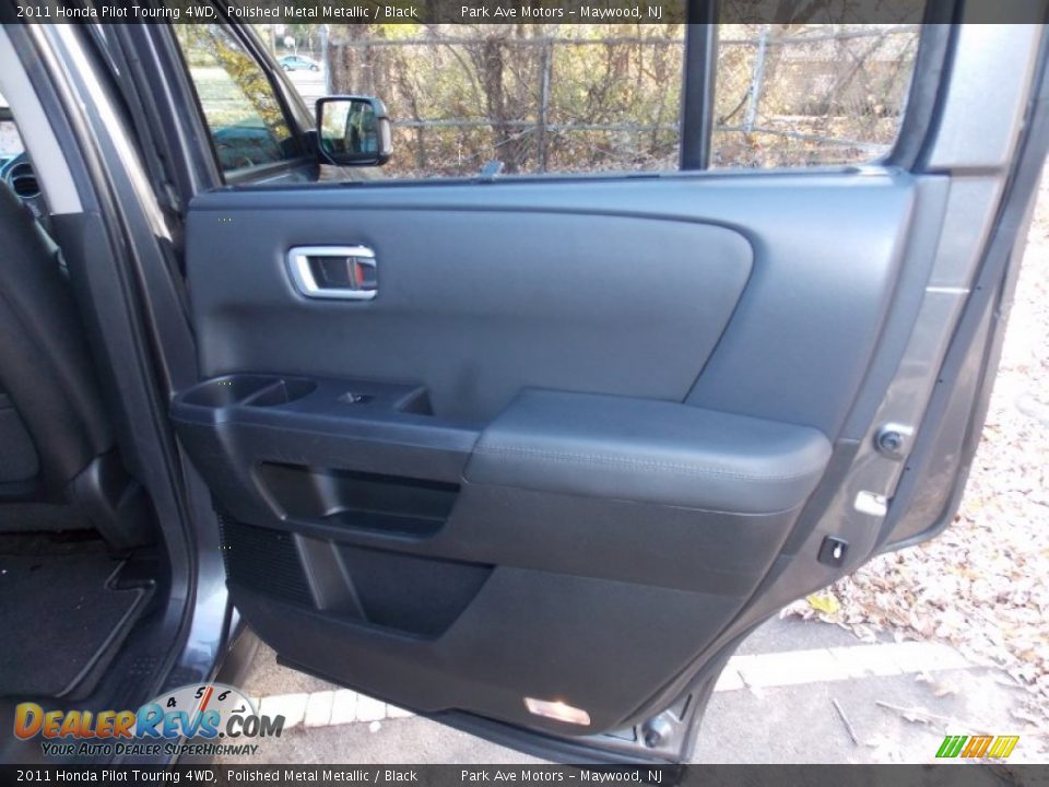 2011 Honda Pilot Touring 4WD Polished Metal Metallic / Black Photo #27