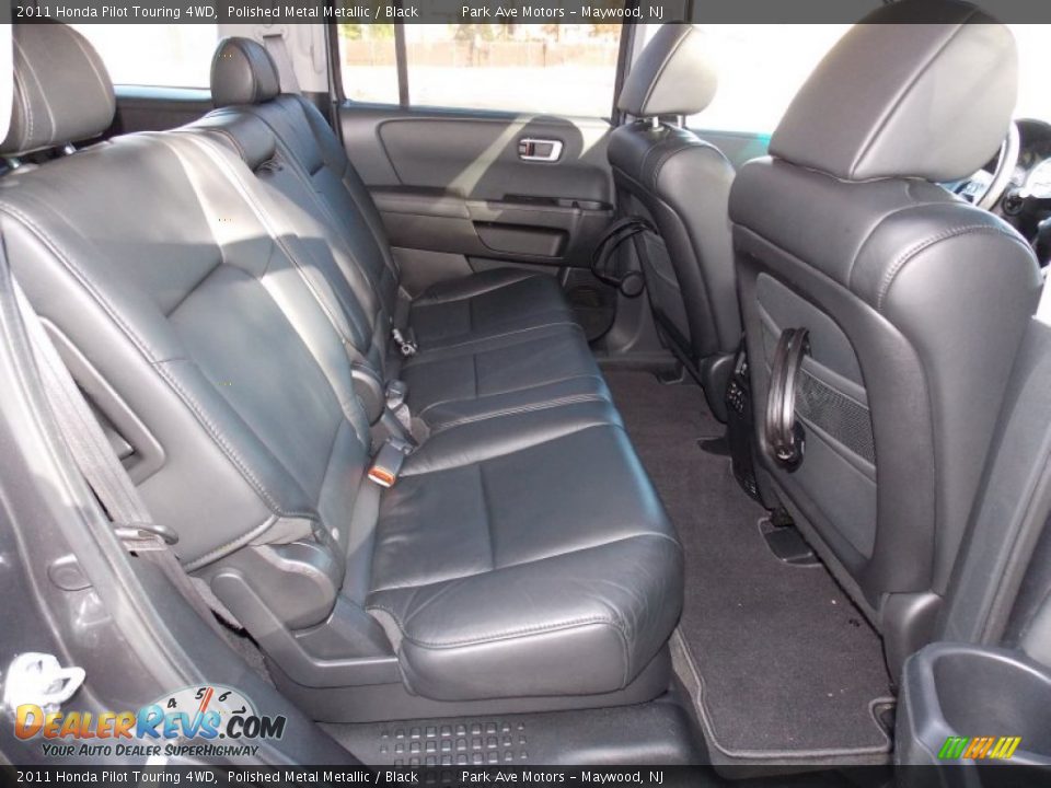 2011 Honda Pilot Touring 4WD Polished Metal Metallic / Black Photo #29