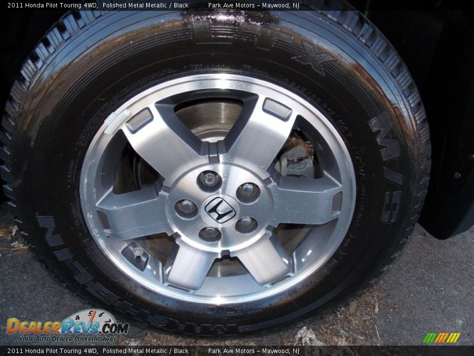2011 Honda Pilot Touring 4WD Polished Metal Metallic / Black Photo #33