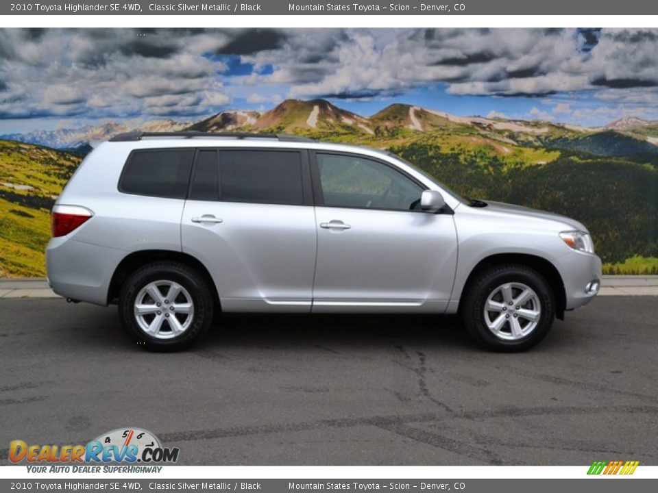 2010 Toyota Highlander SE 4WD Classic Silver Metallic / Black Photo #2