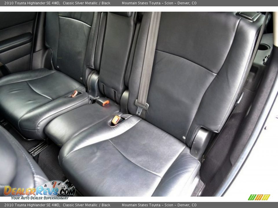 2010 Toyota Highlander SE 4WD Classic Silver Metallic / Black Photo #21