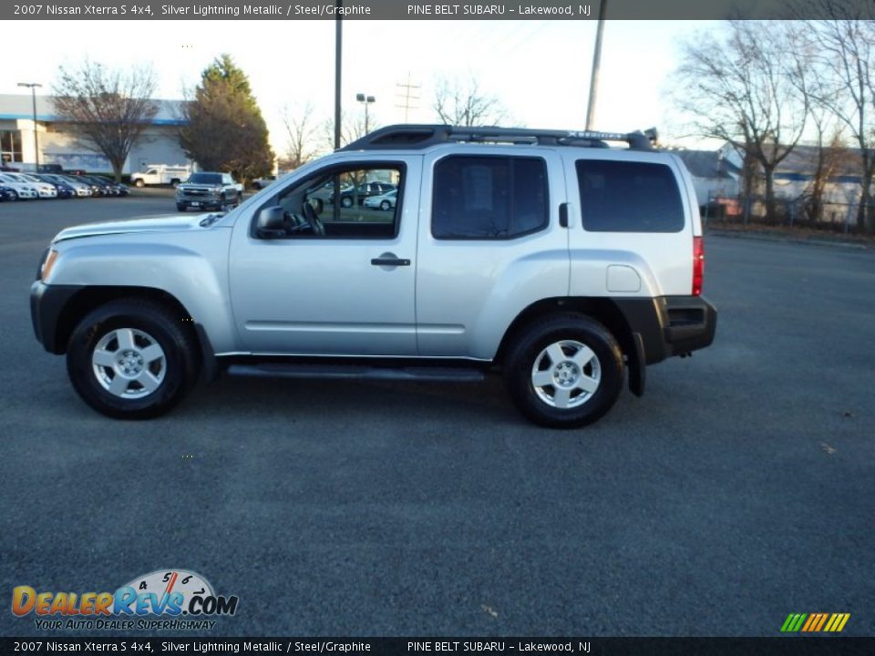 2007 Nissan Xterra S 4x4 Silver Lightning Metallic / Steel/Graphite Photo #6