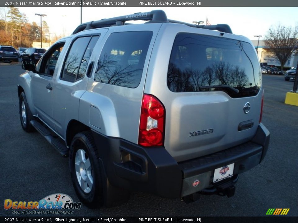 2007 Nissan Xterra S 4x4 Silver Lightning Metallic / Steel/Graphite Photo #9
