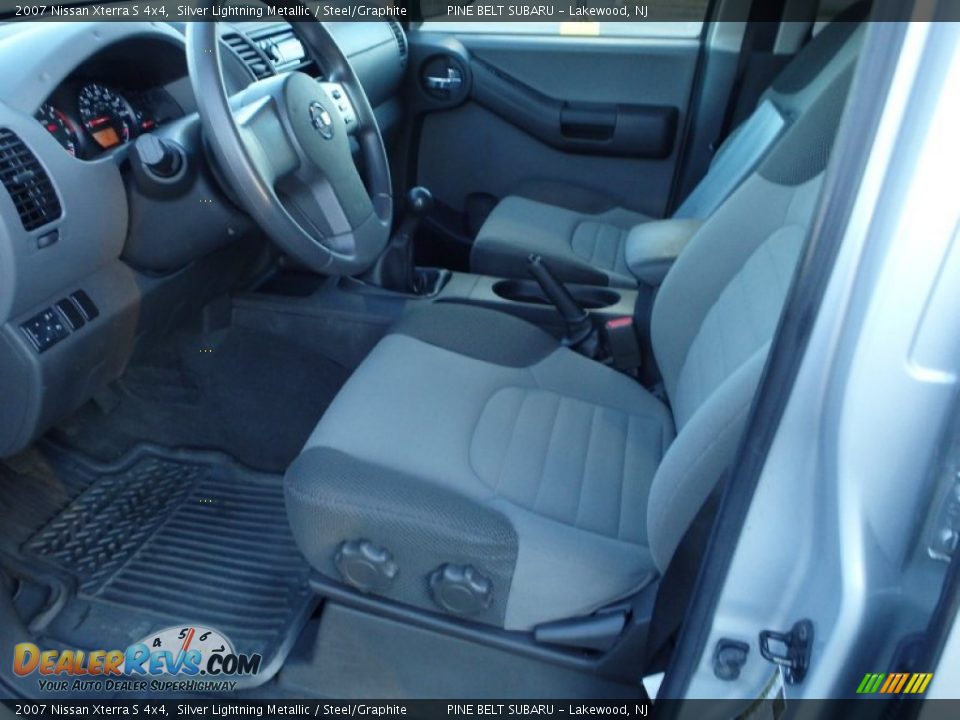 2007 Nissan Xterra S 4x4 Silver Lightning Metallic / Steel/Graphite Photo #10