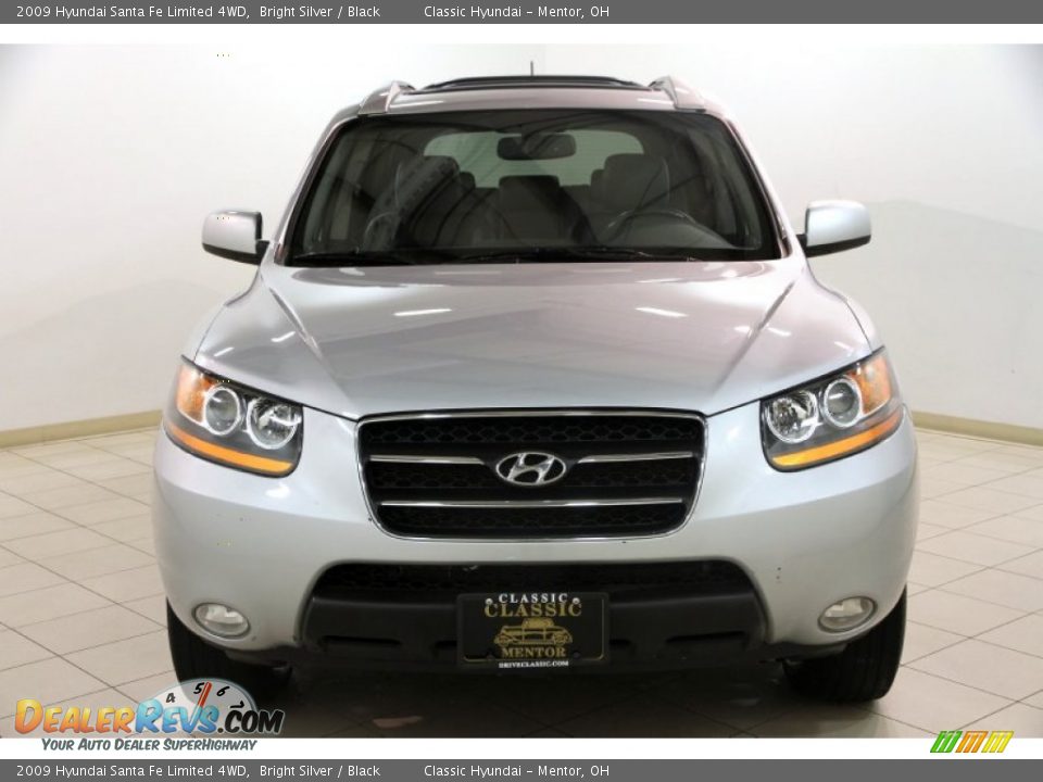 2009 Hyundai Santa Fe Limited 4WD Bright Silver / Black Photo #2