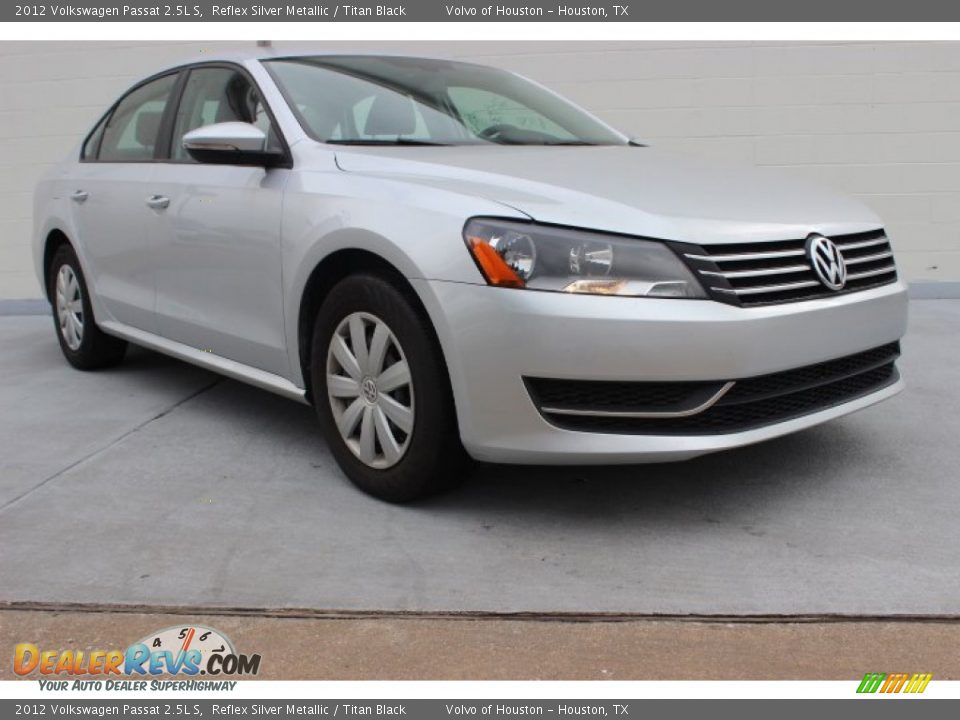 2012 Volkswagen Passat 2.5L S Reflex Silver Metallic / Titan Black Photo #1