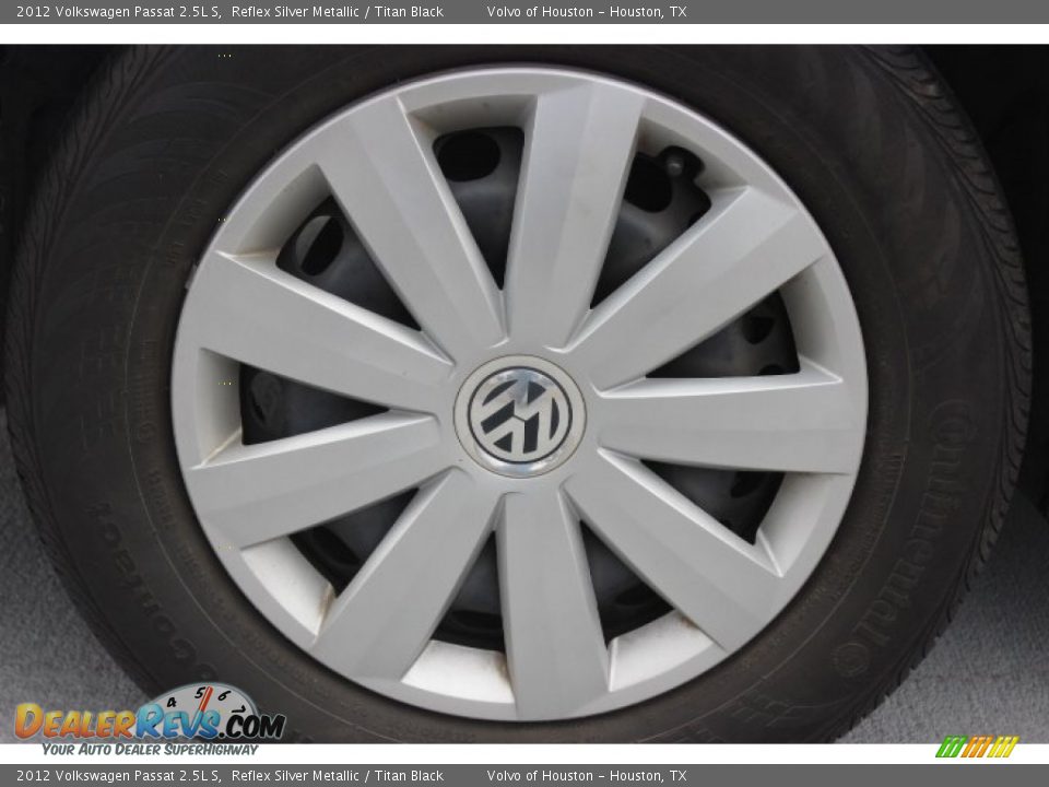 2012 Volkswagen Passat 2.5L S Reflex Silver Metallic / Titan Black Photo #6