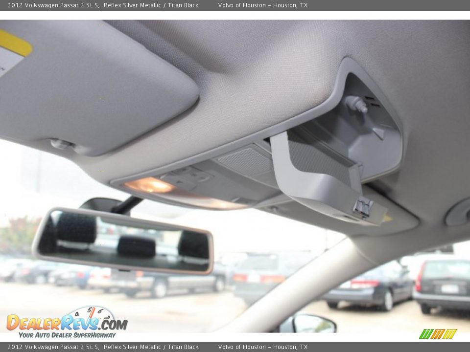 2012 Volkswagen Passat 2.5L S Reflex Silver Metallic / Titan Black Photo #12