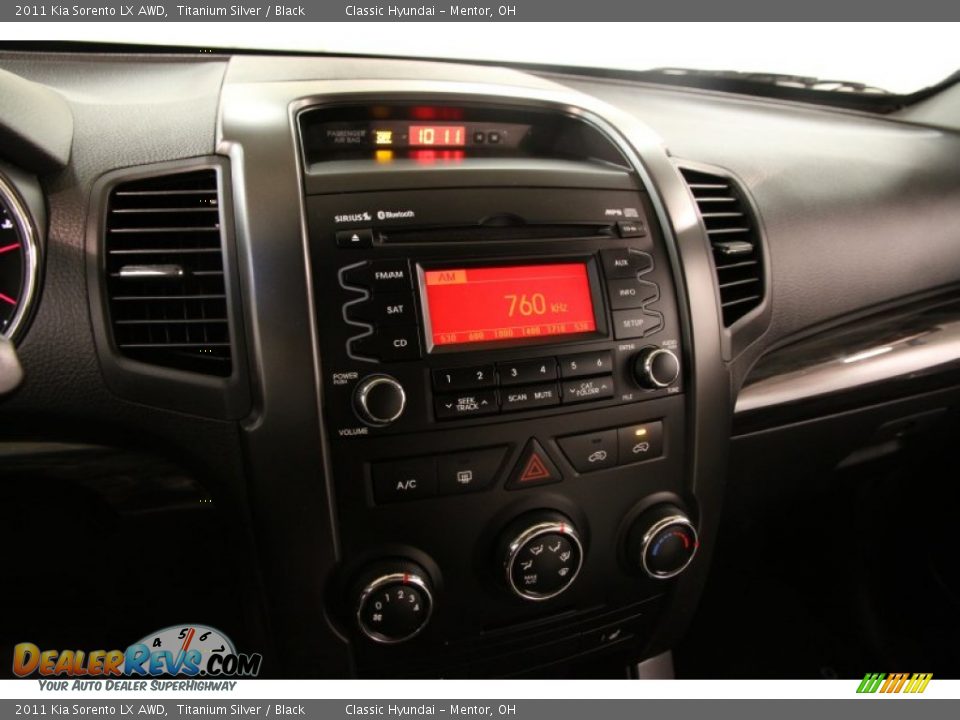 2011 Kia Sorento LX AWD Titanium Silver / Black Photo #7