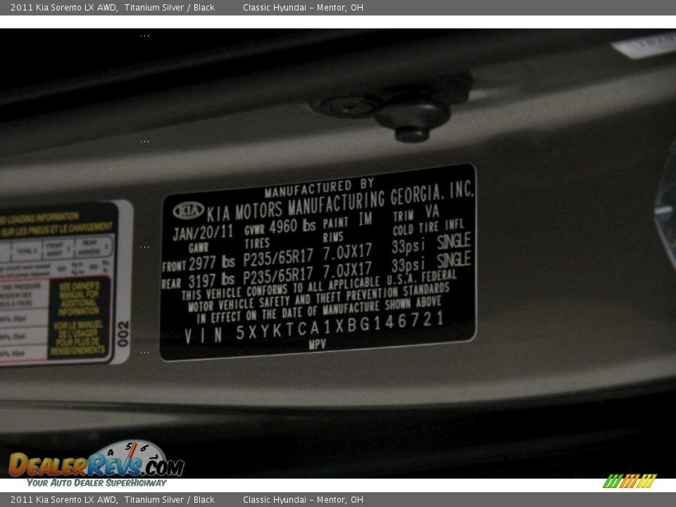 2011 Kia Sorento LX AWD Titanium Silver / Black Photo #15