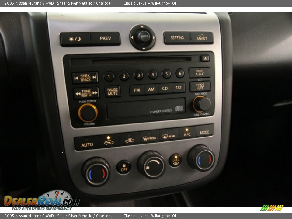 2005 Nissan Murano S AWD Sheer Silver Metallic / Charcoal Photo #9