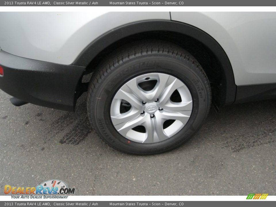 2013 Toyota RAV4 LE AWD Classic Silver Metallic / Ash Photo #9