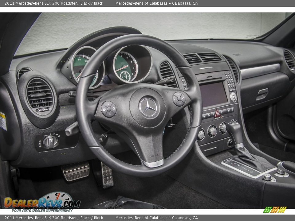 2011 Mercedes-Benz SLK 300 Roadster Black / Black Photo #18